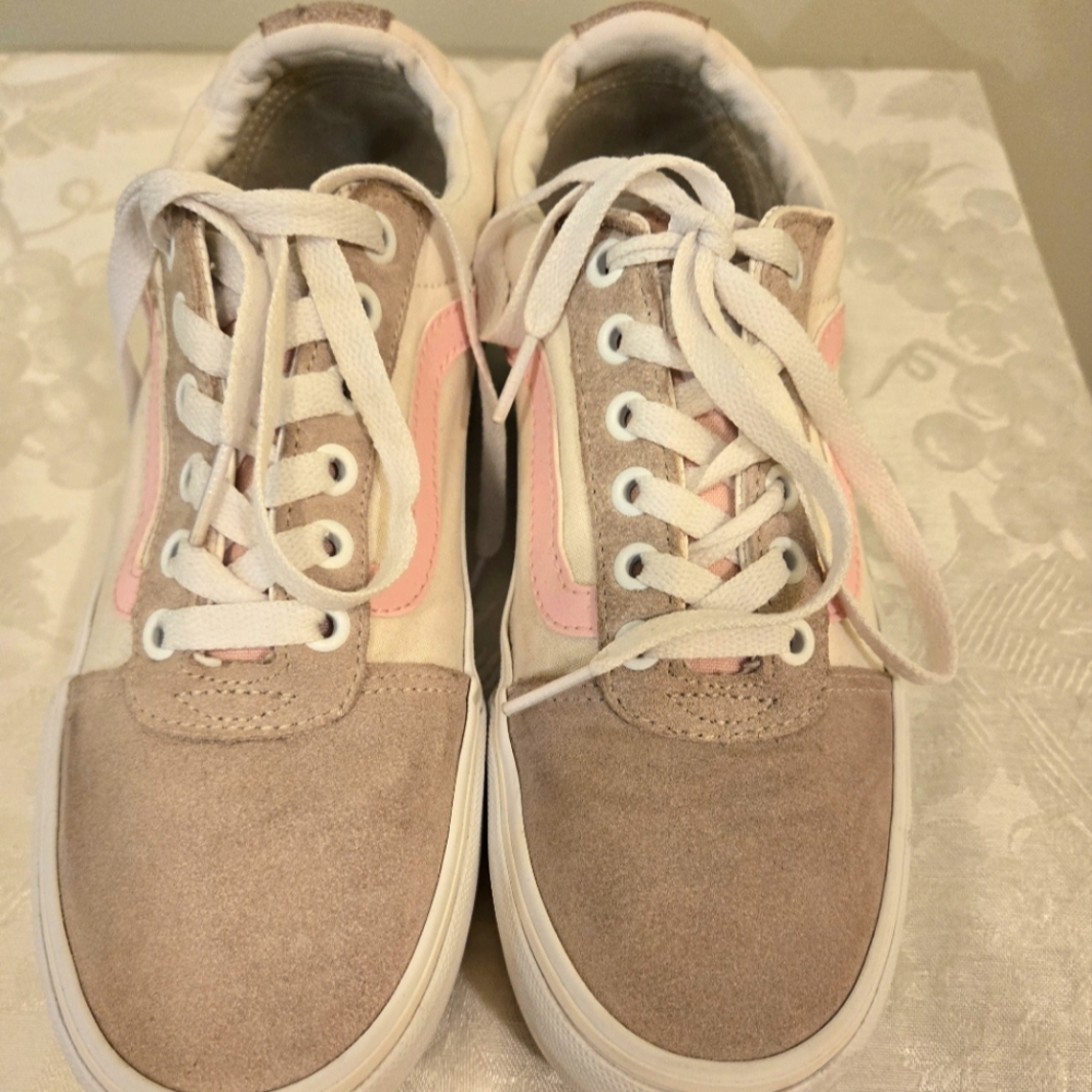 Women's Platform Vans size 7.5